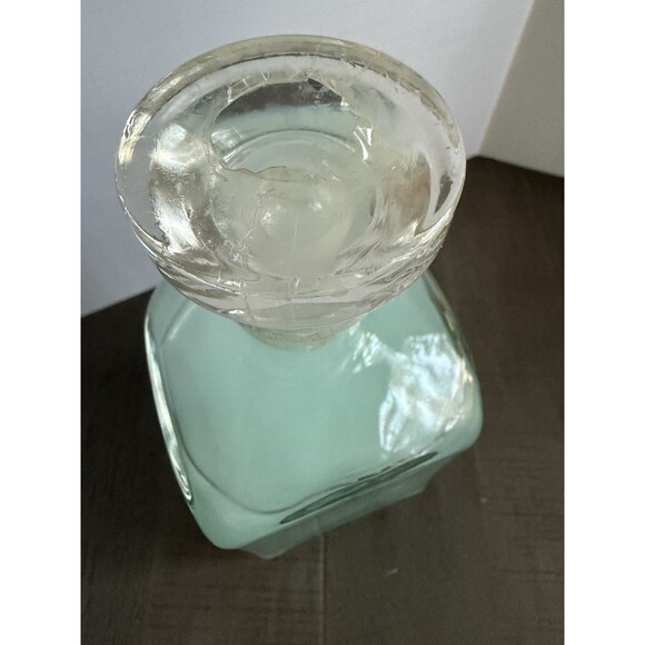 Pecksniff’s England Sandalwood & Vanilla Luxury Bath Soak ~ 23.6 oz - Picture 3 of 4